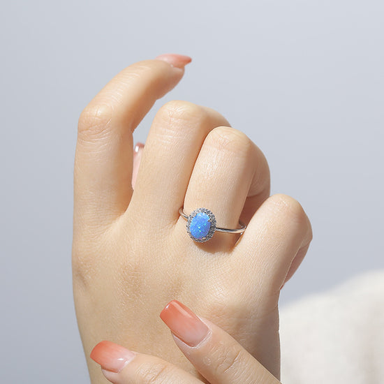 Classic Fashion Ring Simple Temperament Women